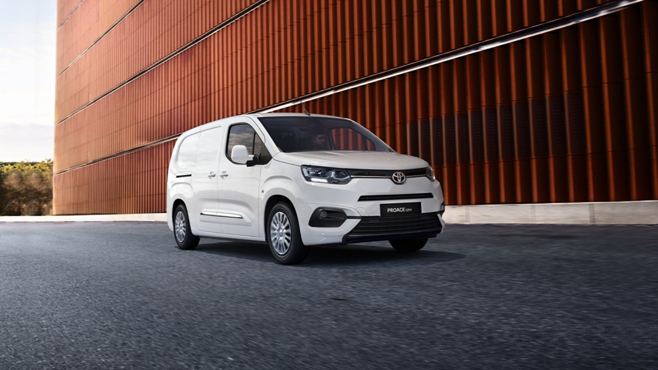 toyota-proace-city-header